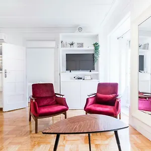 Apartment Your Place In